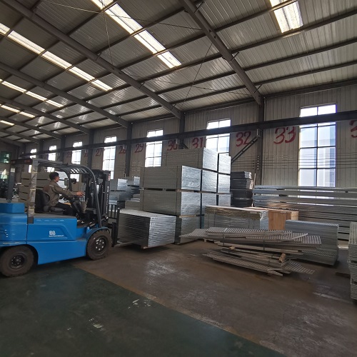 為什么大項目都選G325/30/100鋼格板？優(yōu)勢全在這