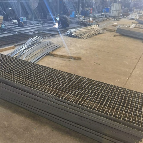 鋼格板排水不暢怎么改進？試試這樣做