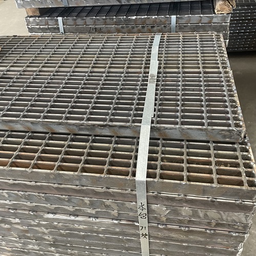 鋼格板在工業(yè)平臺中的應用優(yōu)勢