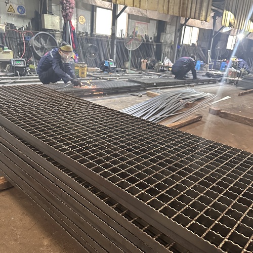 買鋼格柵板別被低價迷惑了雙眼