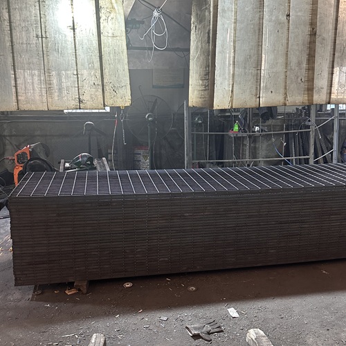 光伏電站平臺用鋼格板，承重強還適配戶外環(huán)境