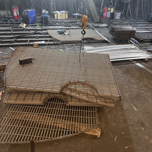 國內(nèi)鋼格板vs進(jìn)口產(chǎn)品，性價(jià)比差距大不大